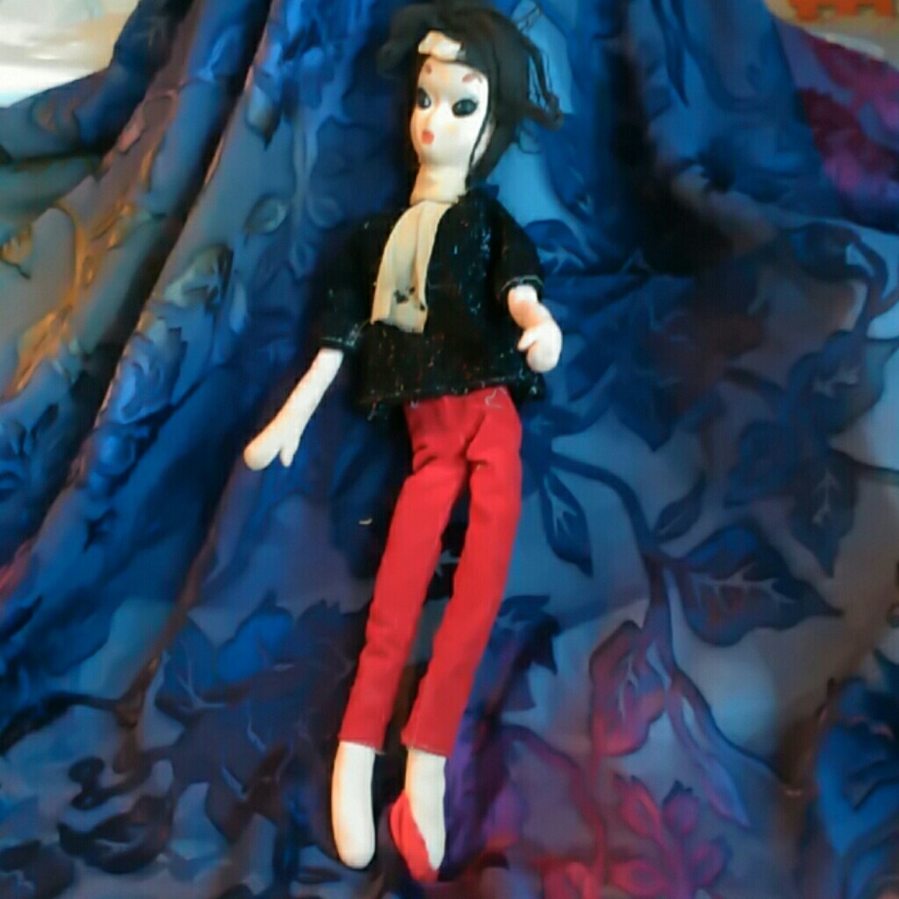 VINTAGE HANDMADE FASHION DOLLS - Picture 3 of 8